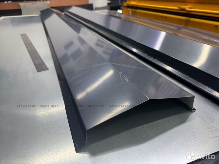 Парапетная крышка 250мм 0,45 PE RAL 3005 красное в