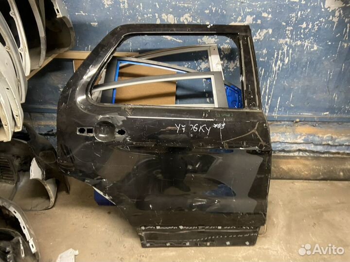 Дверь задняя правая Форд Эксплорер 5 оригинал