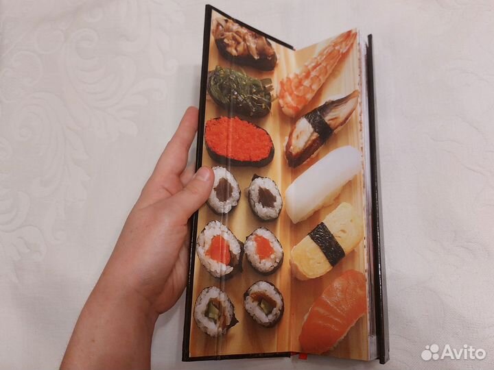 Книга про суши и роллы