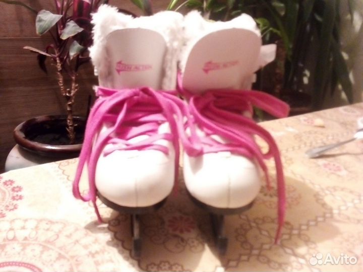 Коньки фигурные детские