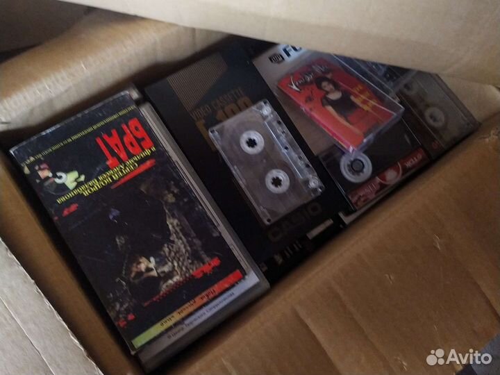 Видеокассеты