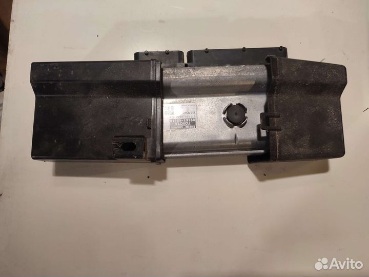 Блок управления двигателем Тойота