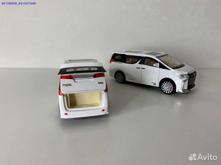 Инерционная машинка Toyota Alphard металлическая