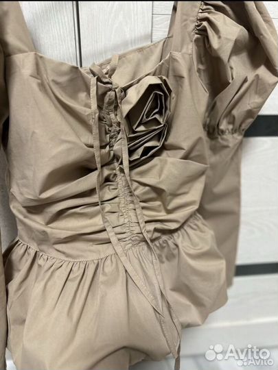 Топ с цветком