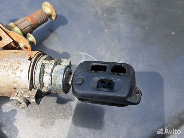 Замок зажигания на Пежо 607 2002 г.в