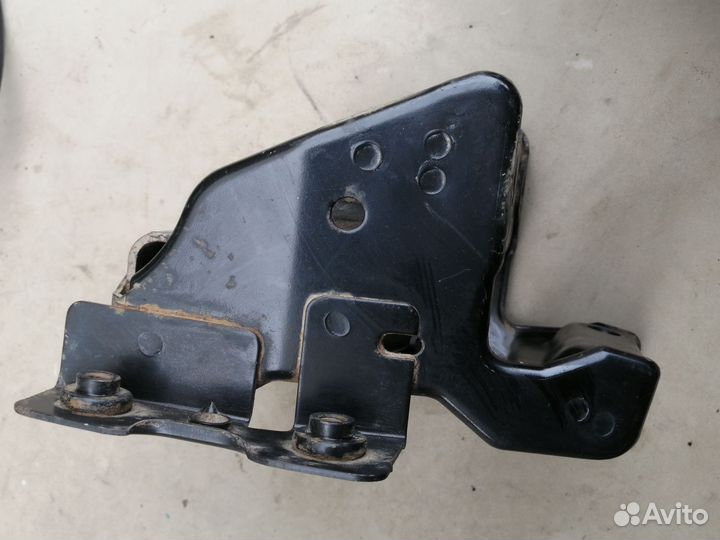 Кронштейн с опорой кпп для Citroen Xsara 2000-2005