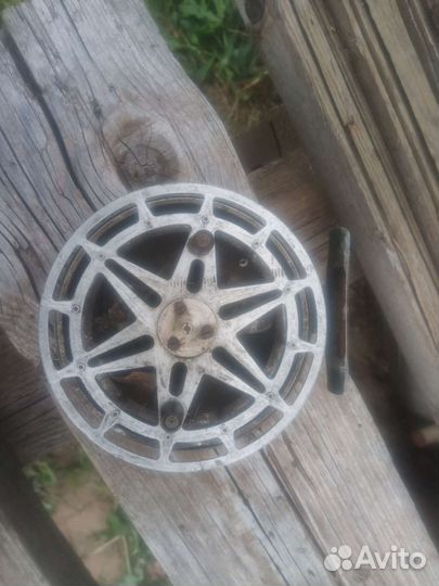 Катушка рыболовная СССР