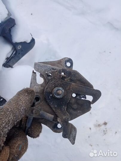 Замок капота KIA spectra