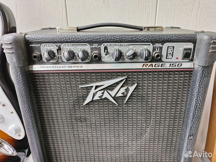 Электрогитара Fender Squier HSS +комб Peavey Rage