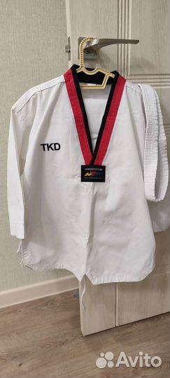 Форма для тхэквондо 140