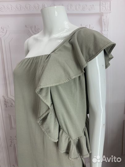 Красивое платье на одно плечо Nude Италия