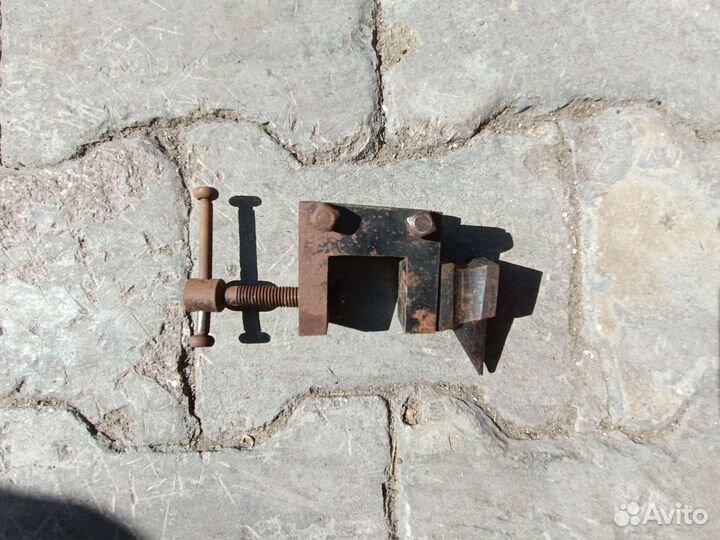 Тиски маленькие с наковальней СССР