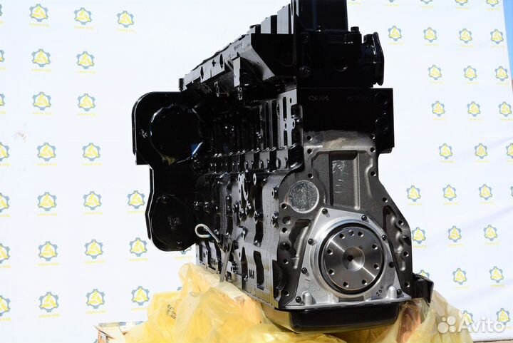 Long Block двигателя Cummins 6C8.3-С215