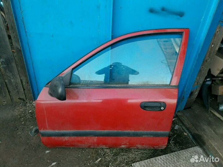 Митсубиси каризма