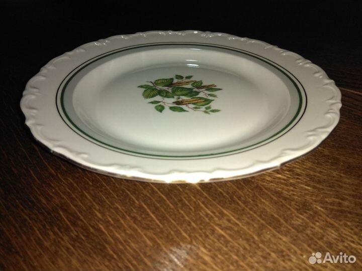 Розетки,тарелки фарфоровые гдр