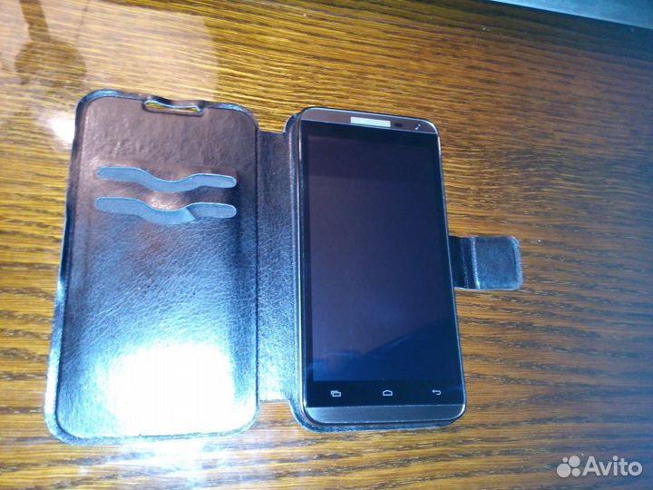 Micromax AQ5001, 2/8 ГБ