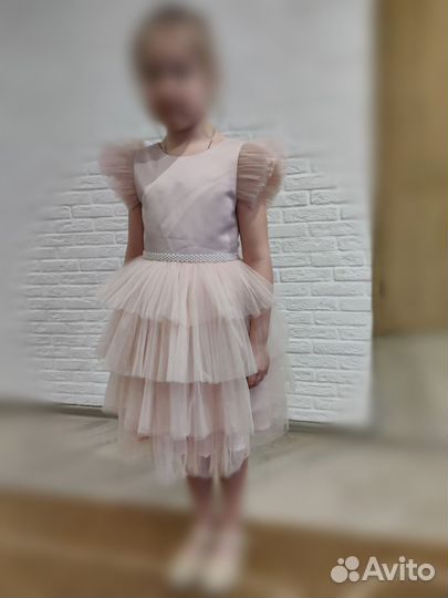 Платье для девочки 134р