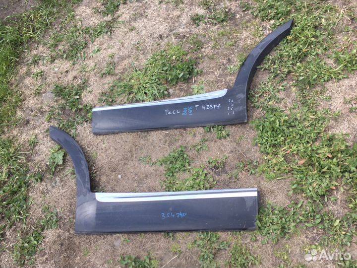 Молдинг задней двери Kia Sorento 2015