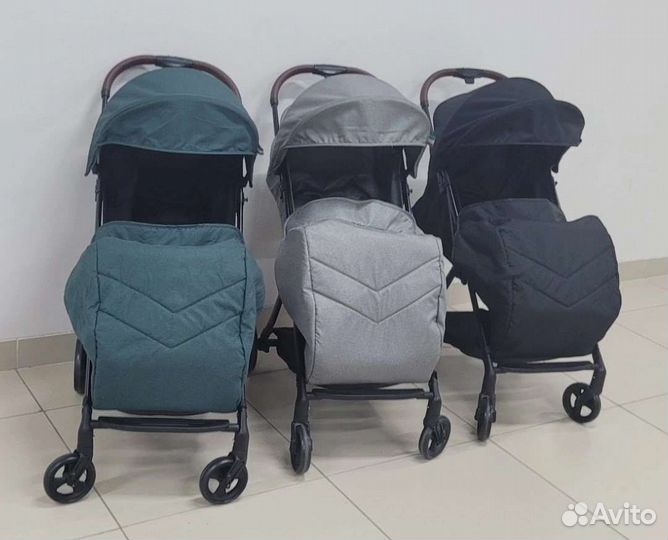 Прогулочная коляска новая