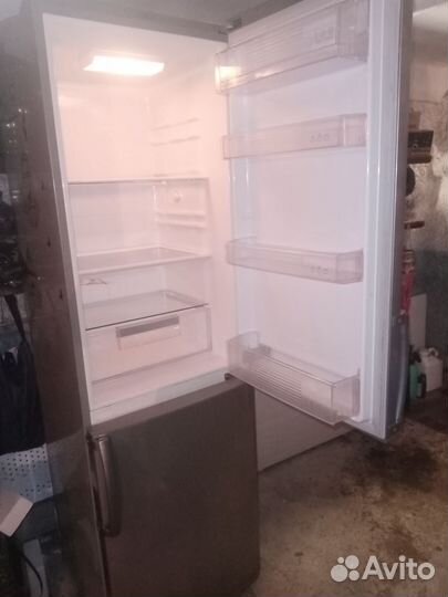 Холодильник бу lg