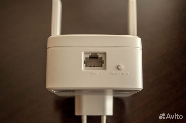 Усилитель Wi-Fi сигнала Mercusys ME30 (AC1200)