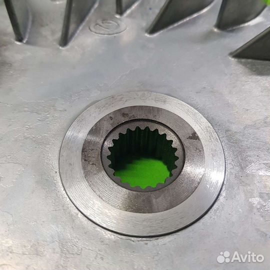 Неподвижный шкив вариатора Stels Hisun