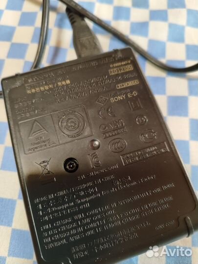 Зарядное устройство для фотоаппарата Sony