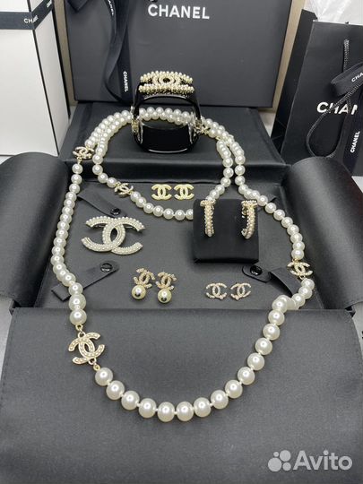 Жемчужное ожерелье Chanel