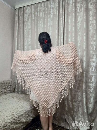 Уютные шали, бактусы крючком