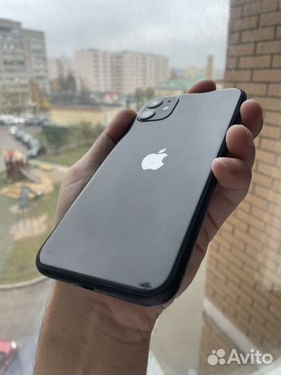 iPhone 11, 64 ГБ