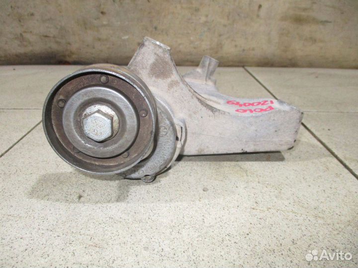 Кронштейн кондиционера VW Polo Sedan