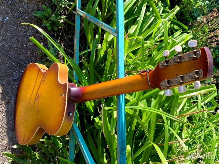 Электрогитара «Арктоп». 1970-й год. СССР