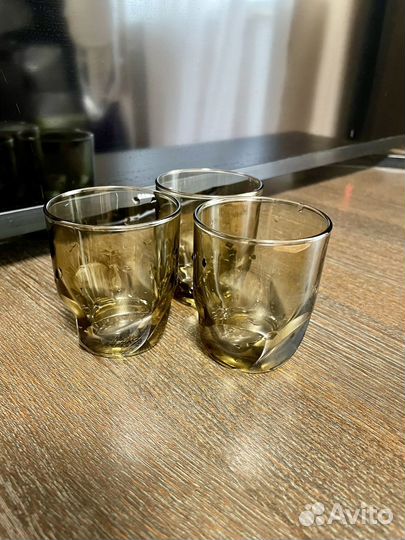 Бокалы, рюмки, чашки, стаканы