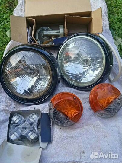Фонарь габаритных огней и поворотов газ-53, УАЗ