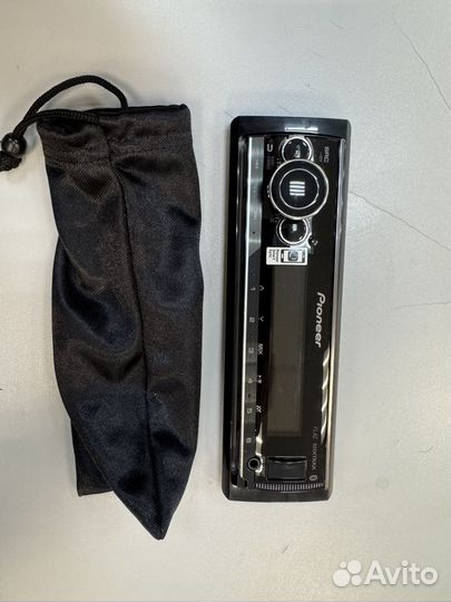 Панель Pioneer MVH-S520BT