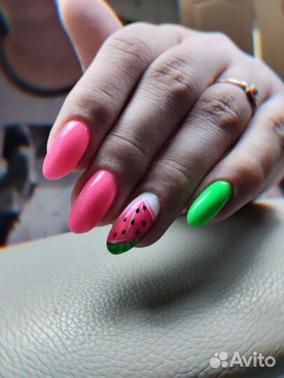 Маникюр в студии