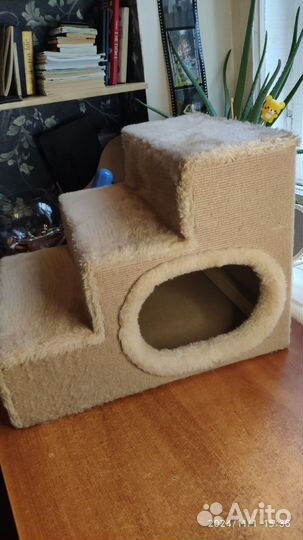 Когтеточка+ домик для кошек