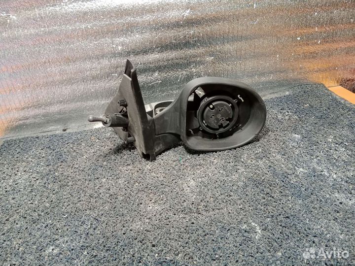 Правое боковое зеркало renault symbol 2