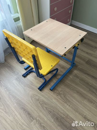 Растущая парта и стул