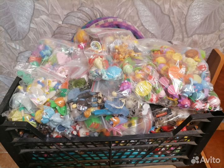 Киндер игрушки (много)