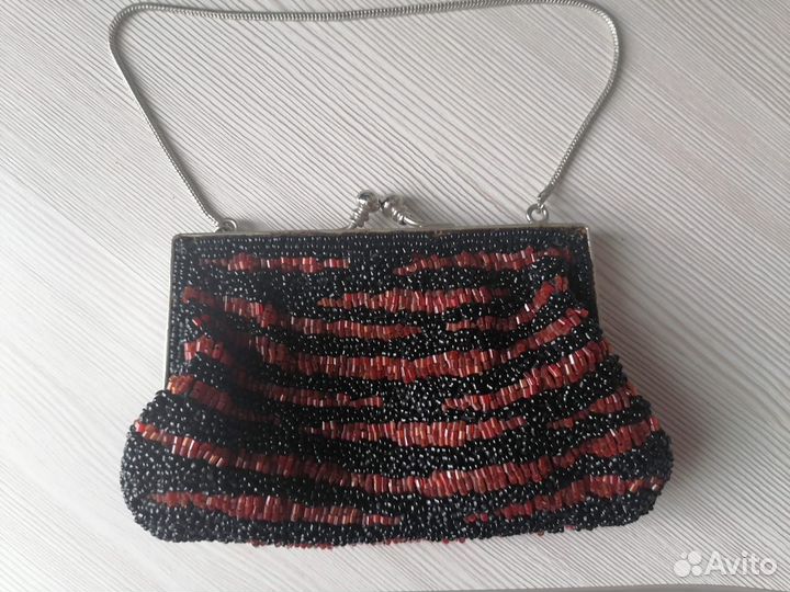 Сумочка из бисера alain manoukian. Клатч Индия
