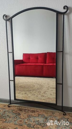 Кованое зеркало