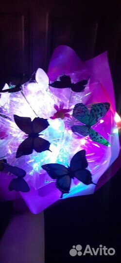 Букет светящийся из бабочек