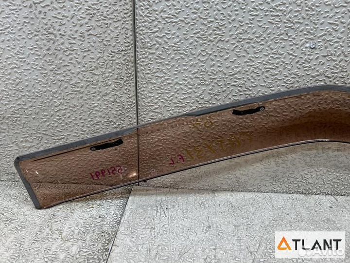 Ветровик передний левый nissan cedric