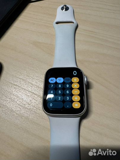 Apple Watch SE (1-го поколения)