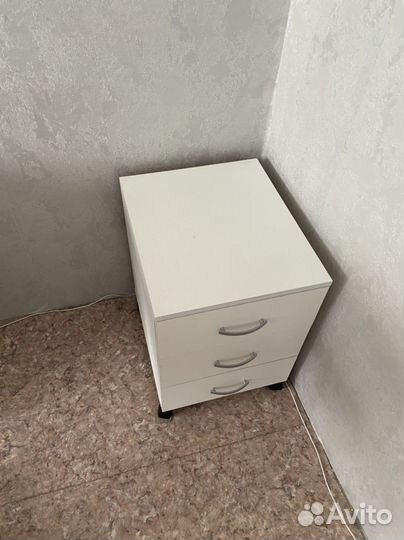 Комплект мебели для маникюра