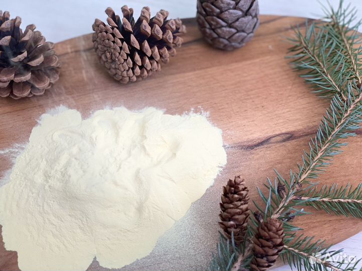 Сосновая пыльца и мёд