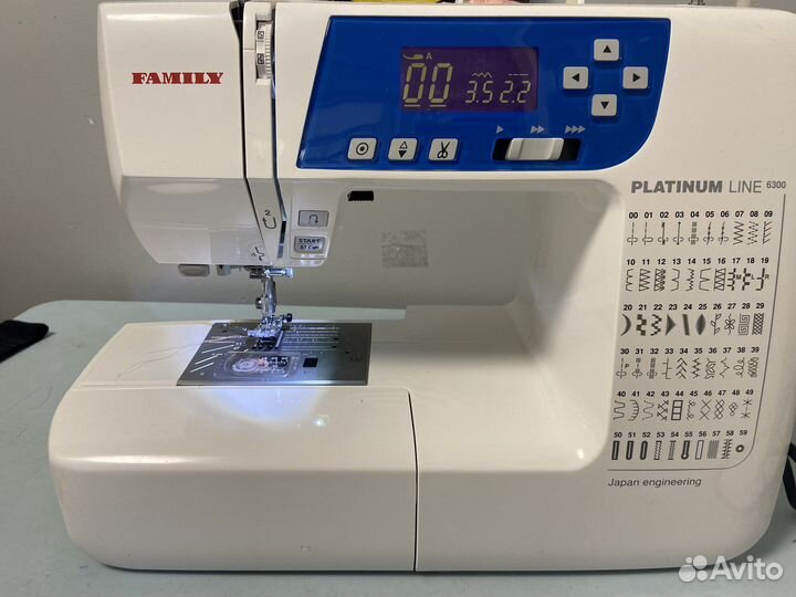 Швейная машина Janome Family 6300