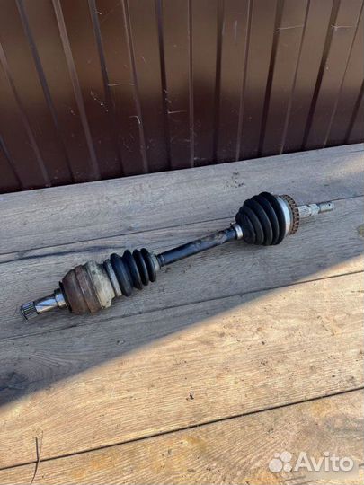 Привод передний левый Opel Vectra 1.6