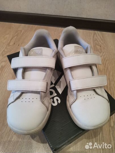 Кожаные кроссовки adidas 32 размер